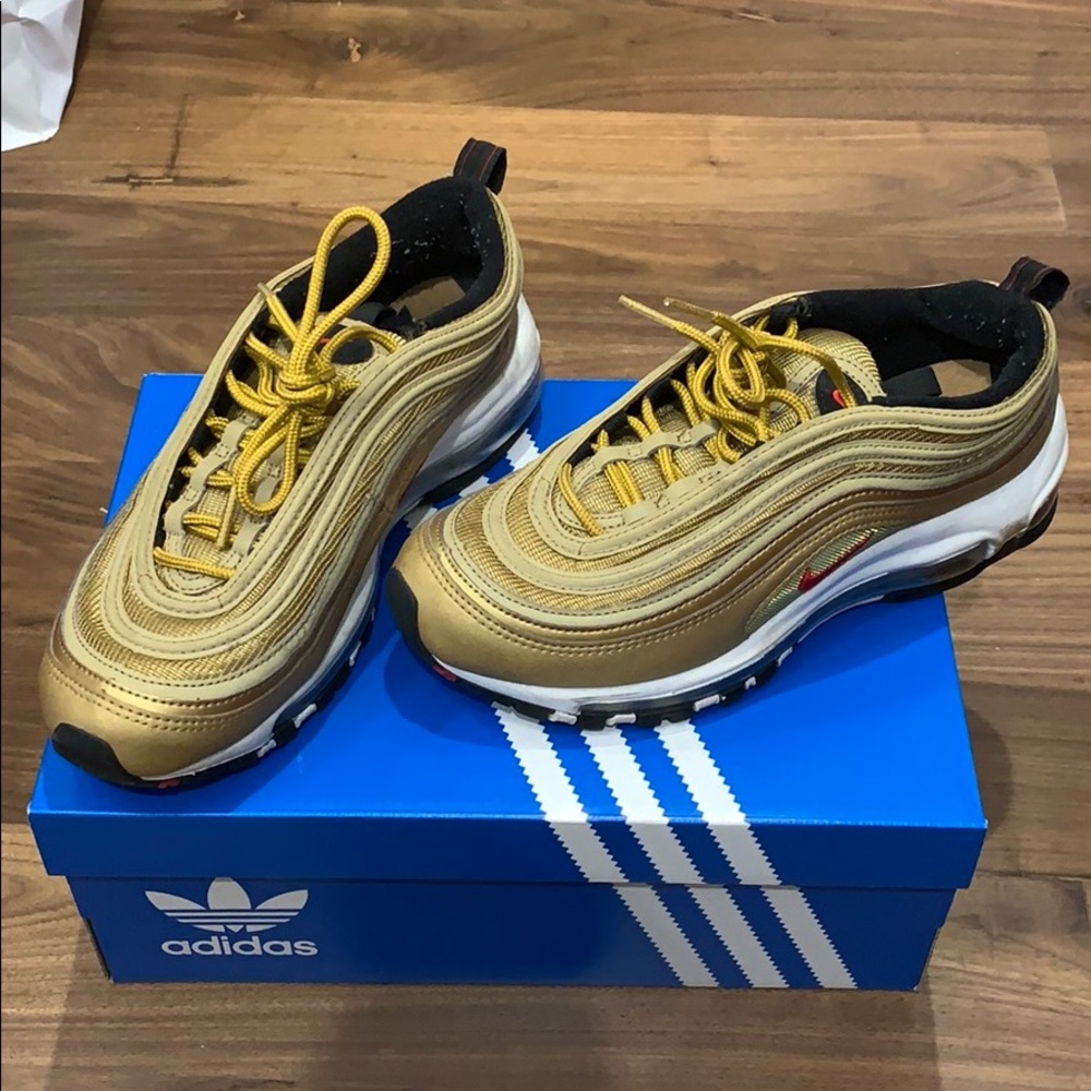 Women’s Nike air max gold